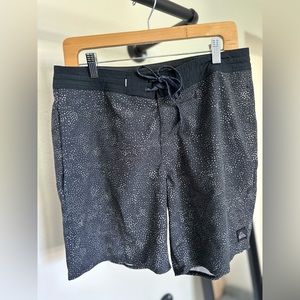 Quiksilver Board Shorts Medium